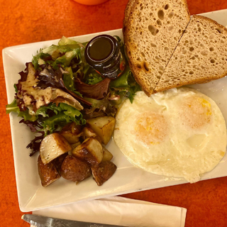 Eggs & Toast