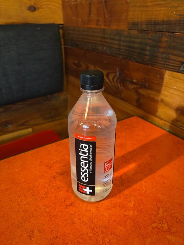 Essentia.